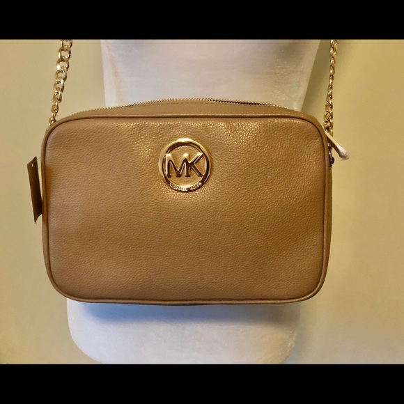 Michael Kors Handbags - MICHAEL KORS crossbody bag